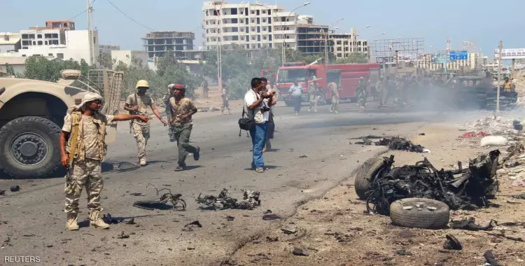  عشرات القتلى والجرحى بتفجيرين في عدن 