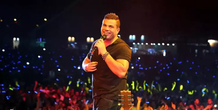  عمرو دياب يكشف أكثر 29 أغنية يفضل سماعها (فيديو) 
