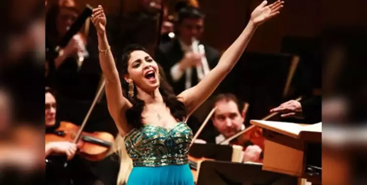  فاطمة سعيد.. أول مصرية تغني في قاعة «ألبرت الملكية» بلندن 