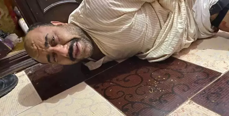  فيديو أيمن عبد المعبود.. بث مباشر قبل ساعات من القبض عليه ولحظة الإمساك ببلطجي الفيوم 