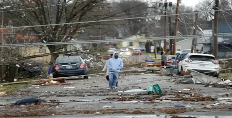  فيديو.. الوضع بعد إعصار أمريكا في ولاية كنتاكي اليوم 