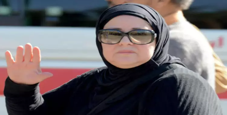  فيديو.. قصة مؤثرة لوفاة أخت دلال عبد العزيز وعلاقتها بأغنية شادية 