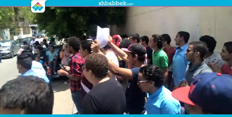  فيديو| لحظة القبض على عدد من طلاب الثانوية بالأسكندرية 