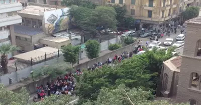 قوات الأمن تفض تظاهرة لطلاب «تمريض» بالقصر العيني |صور