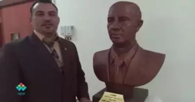لأول مرة.. تعرف على قصة تمثال رئيس جامعة أسيوط (فيديو)