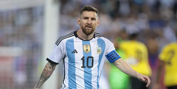  لاعبو الأرجنتين يخسرون مكافأة كأس العالم بسبب انهيار البيزو 