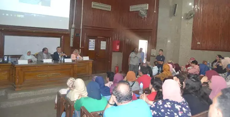  لقاءات تعريفية للطلاب الجدد في كلية الآداب جامعة القاهرة 
