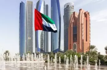ماذا يحدث في الإمارات وتفاصيل الإعصار المدمر؟