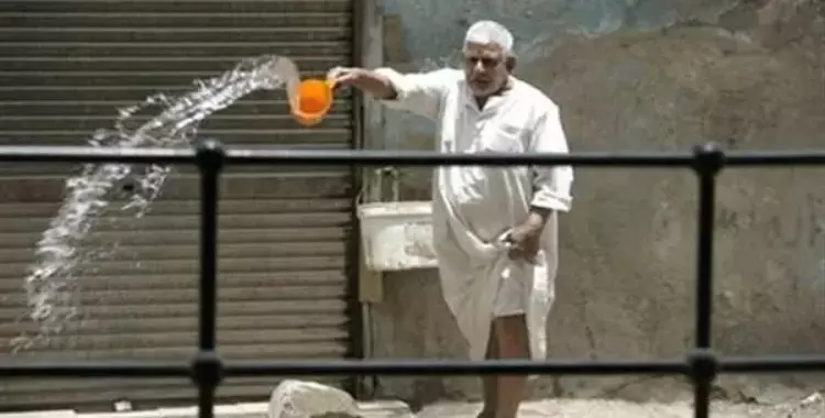  محافظة مصرية تفرض غرامة على رش المياه في الشوارع 
