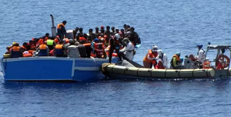  مسئول في الجزائر يهرب في «قوارب الموت» باتجاه إسبانيا خوفا من أحكام القضاء 