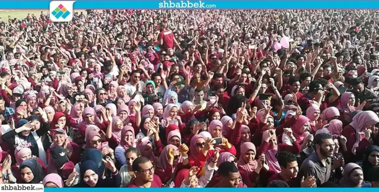 مشاهد من «فوتو داي» طلاب حقوق القاهرة (فيديو) 