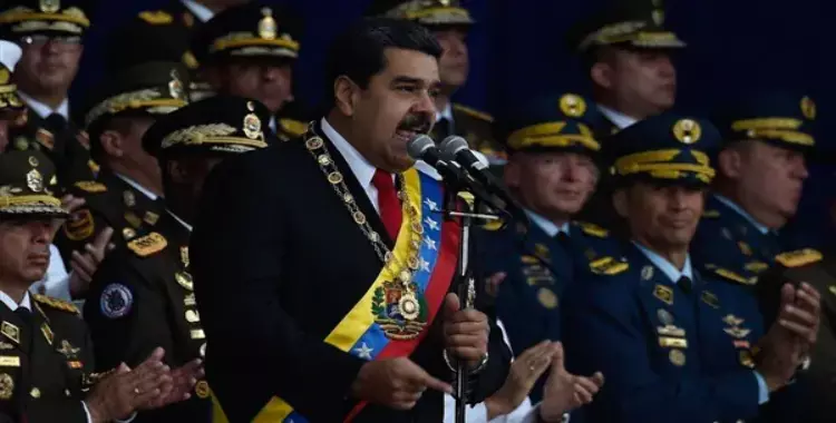  معلومات عن رئيس فنزويلا الذي تعرض لمحاولة اغتيال بالطائرات 