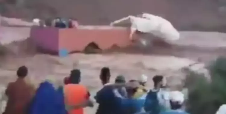  مقتل 7 في مباراة كرة قدم بالمغرب بسبب الفيضانات (فيديو) 