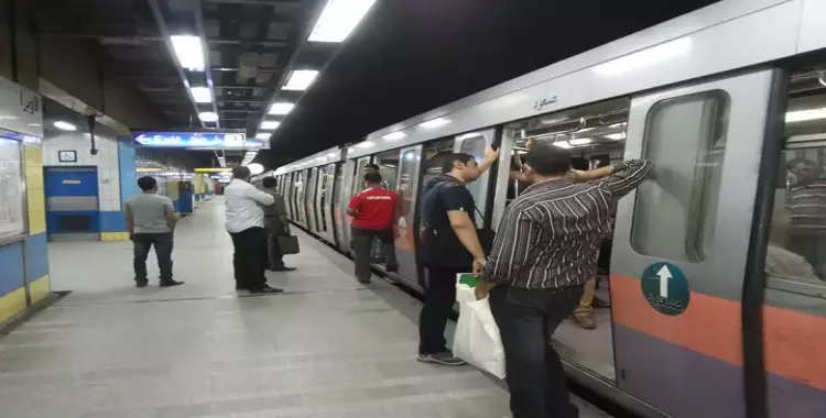  مواطن يلقي بنفسه أمام مترو الأنفاق في «العتبة» 