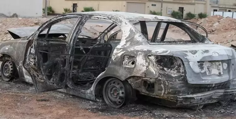  موظف يشعل النيران في سيارة زميله بعدما تسبب في فصله من العمل.. كيف ترى تصرفه؟ 