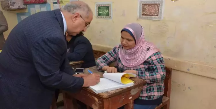  نائب رئيس جامعة أسيوط من لجنة الانتخابات: «علماء مصر قدوة للمجتمع» 