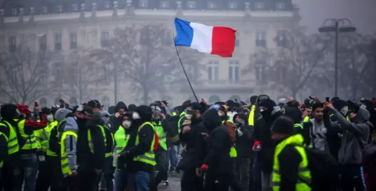  هجوم مسلح على شرطة باريس 