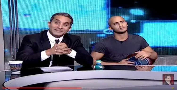  صورة من حلقة سابقة من برنامح "البرنامج؟ مع باسم يوسف" عن التطبيل 