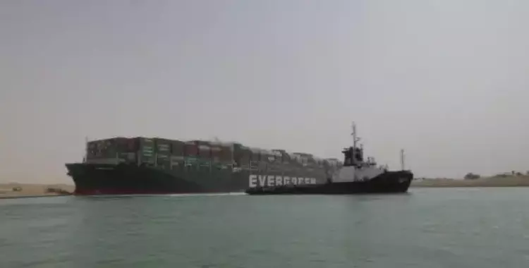  هيئة قناة السويس تعلن جنوح سفينة جديدة بمجراها الملاحي وتحرك سريع لتحريرها 