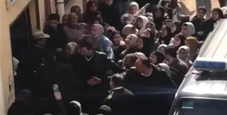  واقعة ضرب معلمة بالدقهلية لمنعها الغش في الامتحانات.. بالفيديو 