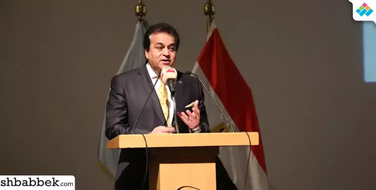  وزير التعليم العالى يتابع أنشطة المكاتب الثقافية خارج مصر 