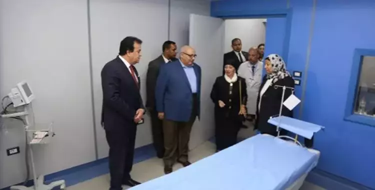  وزير التعليم العالي يفتتح تجديدات «طب عين شمس» ومستشفى الدمرداش 