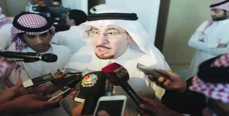  وزير العمل السعودي: لا يوجد بالمملكة «نظام الكفيل» 