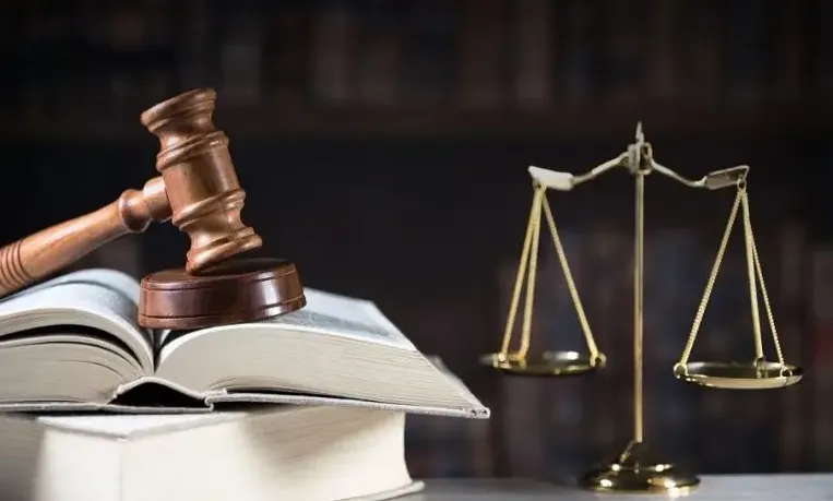 حرية شخصية أم مخالفة مهنية؟..  القصة الكاملة وراء إيقاف محامية سوهاج