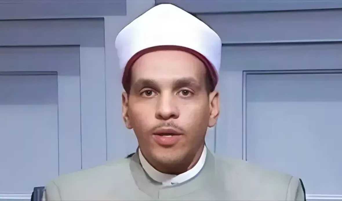 أمين فتوى بدار الإفتاء: تصوير الأفراح والعروسين حلال شرعًا (فيديو)