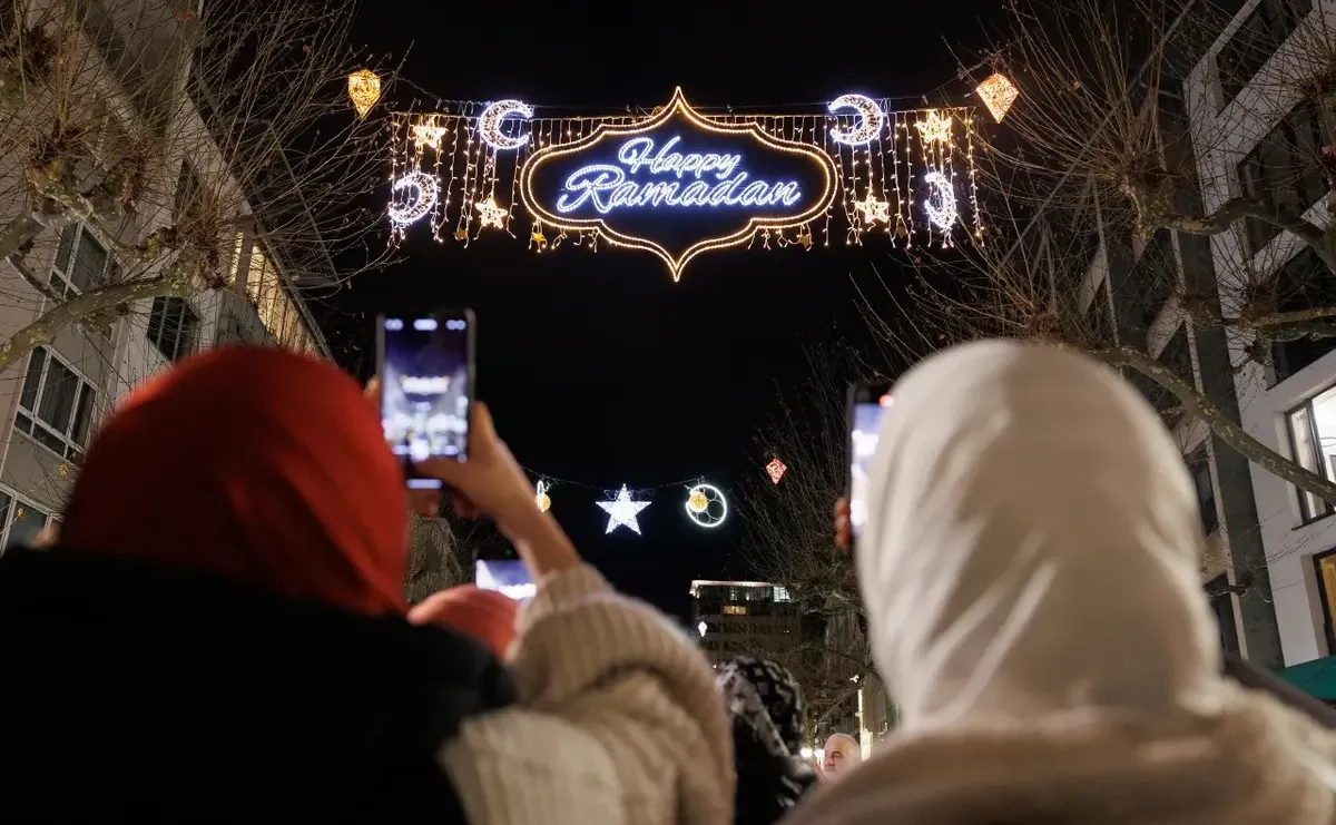 Eid al-Fitr Gebetszeiten in Deutschland 2026: Alle Städte