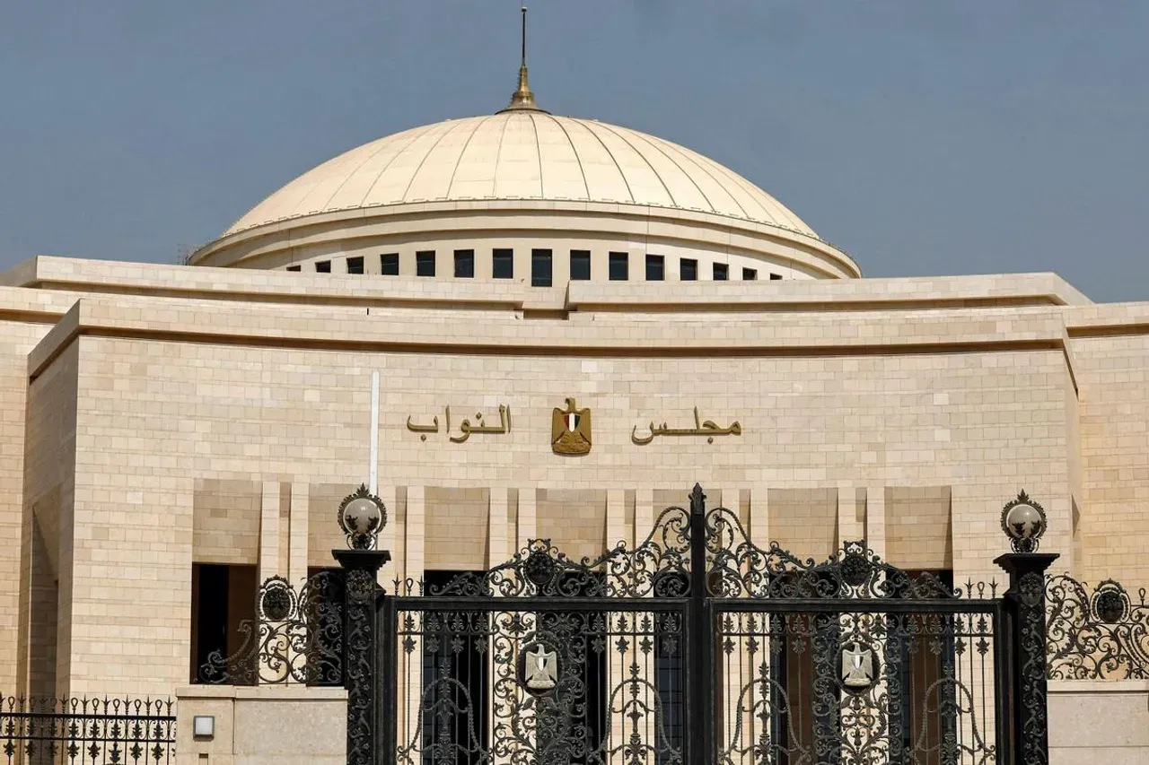 بعد دعوة السيسي للدفاع عن السعودية.. تفاصيل جلسة مجلس النواب